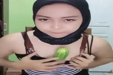 Cewek Jilbab Cantik Live Show Main Timun Tanpa Malu Lumer WOT HD 2026